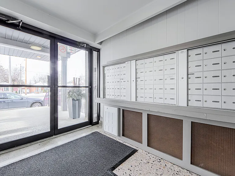 833 Kennedy Rd — Photo 10