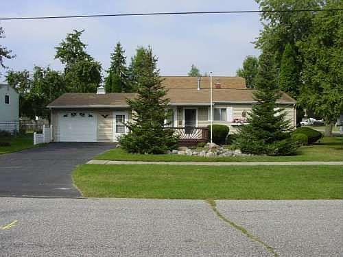 1st image of 4571 Lorraine Ave
