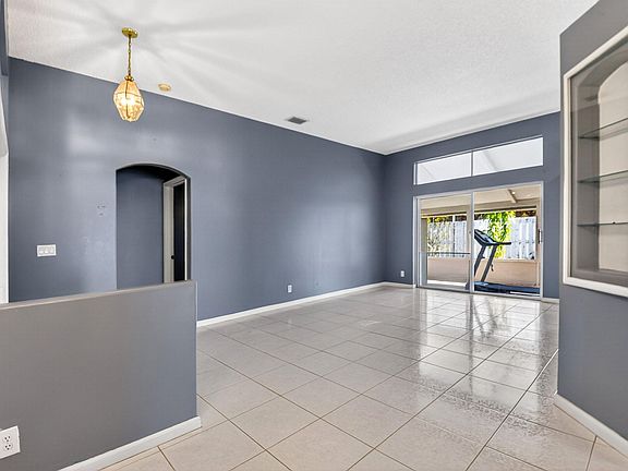 5th image of 6778 Las Colinas Street