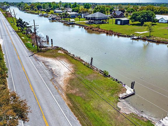 3rd image of 855 Highway 55