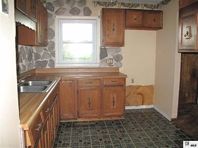 2nd image of 10108 Hardesty Ave
