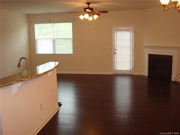 3rd image of 2784 Sawbridge Ln #L48