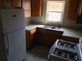 3 Saint James Pl #SECOND, Lackawanna, NY 14218