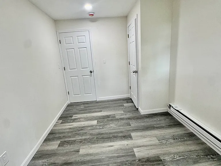 52 Zone St #1A — Photo 11