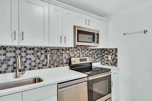 125 Trapelo Rd Photo 1