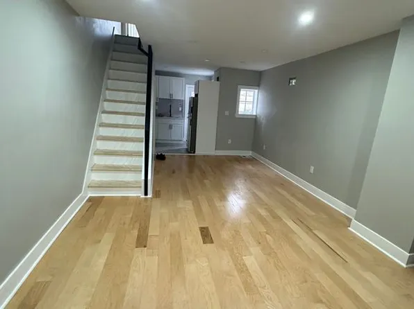 6306 Theodore St, Philadelphia, PA 19142