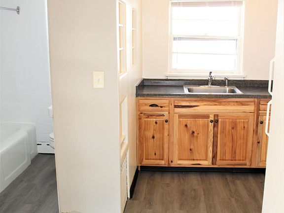 5th image of 503 N Riverview Dr APT 5