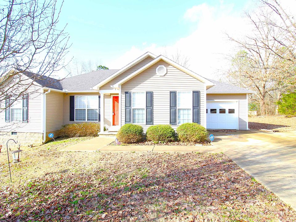 1st image of 40 Walker Dr