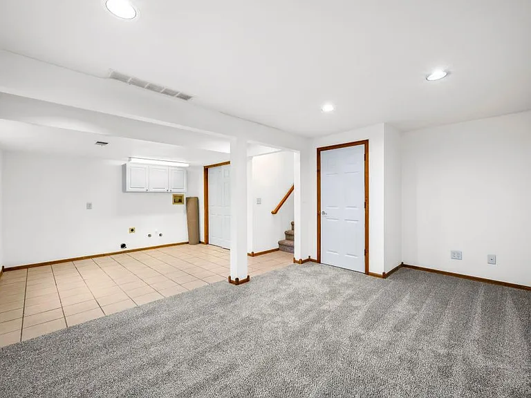 749 Peregrine Run — Photo 18