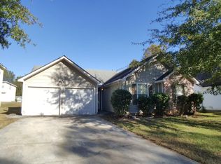 5360 Sapphire Cir, Ellenwood, GA 30294