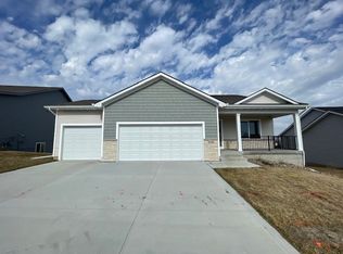 135 E Bridge Rd, Polk City, IA 50226