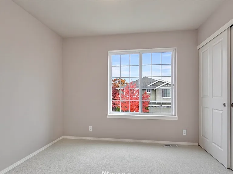 6627 188th Pl NE — Photo 16