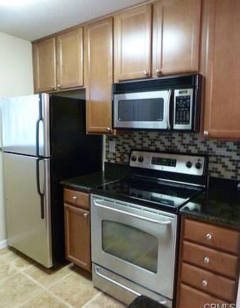 2nd image of 1118 Yarwood Ct