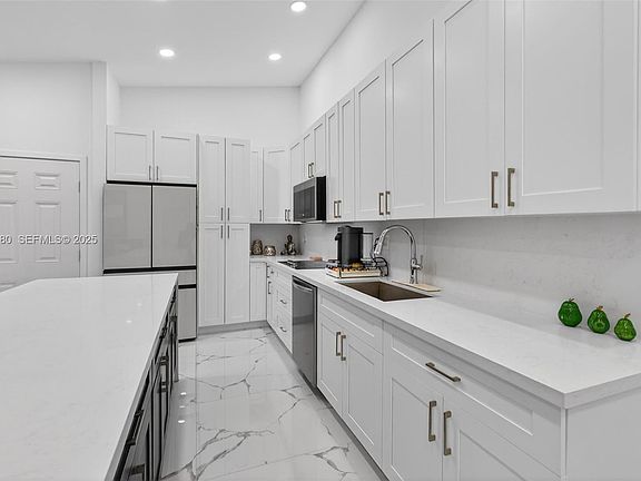 4th image of 4730 NW 102nd Ave APT 204-13