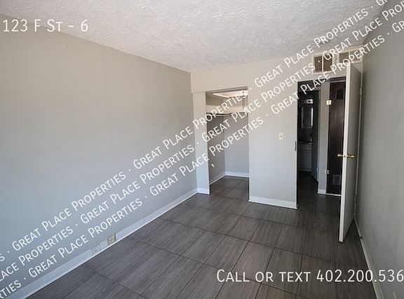 4th image of 1123 F St #6