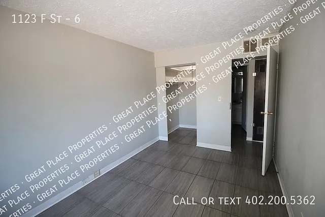 1123 F St #6 — Photo 5