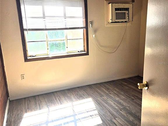 5th image of 617 W HOWRY AVENUE