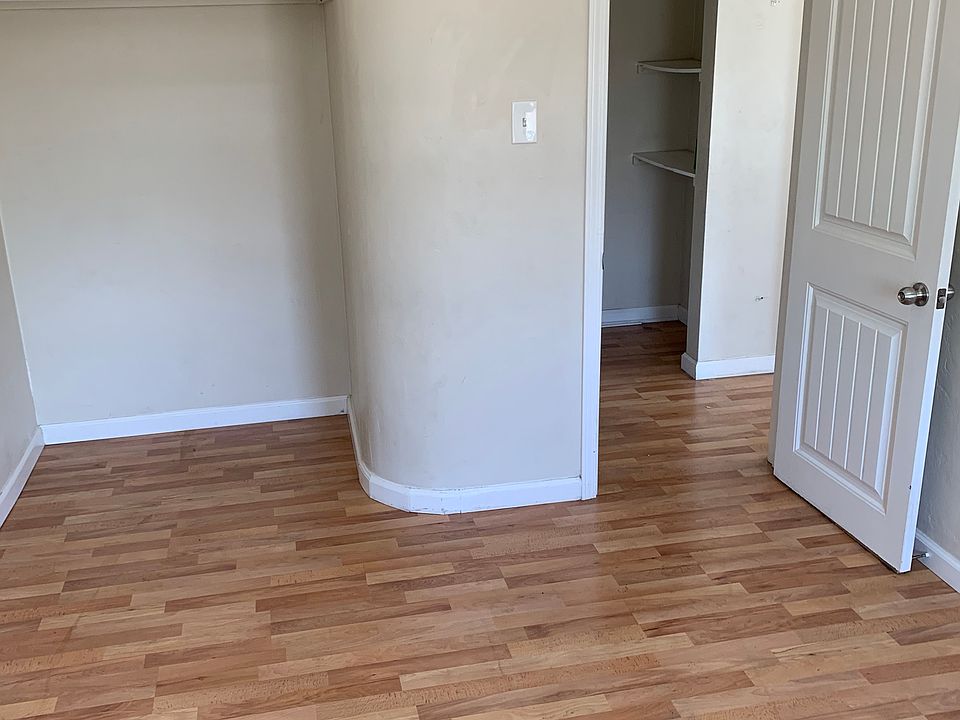 1st image of 1338 E 18th St