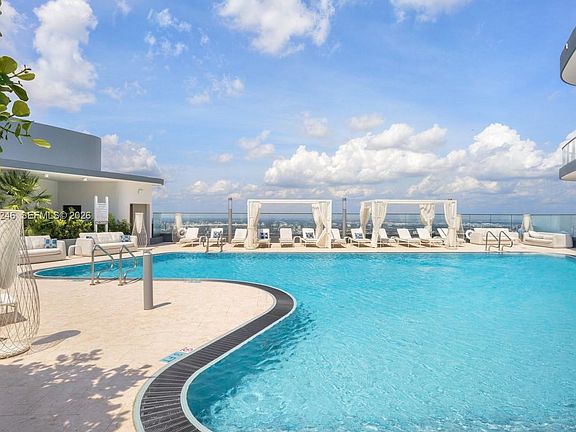4th image of 1000 Brickell Plz Unit 2101