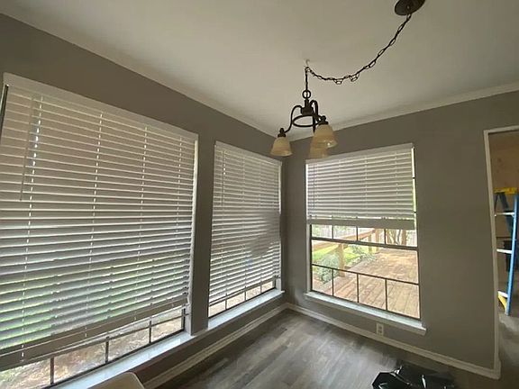 4th image of 108 Linda Ln