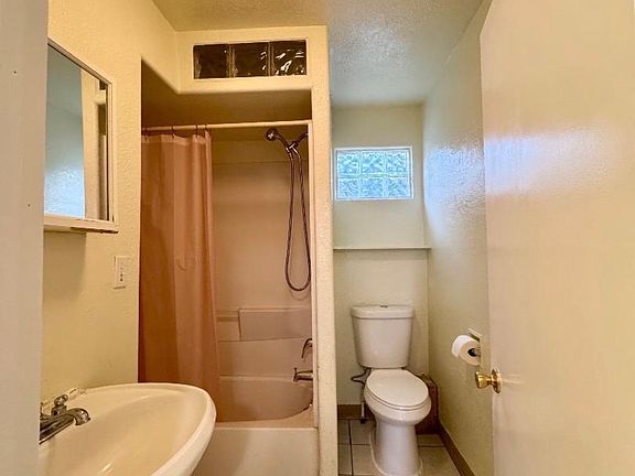 5th image of 1513 Santa Clara St #A