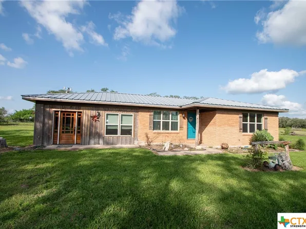 8855 Fm 236, Victoria, TX 77905