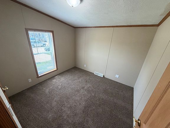 4th image of 1877 Cedar St #716