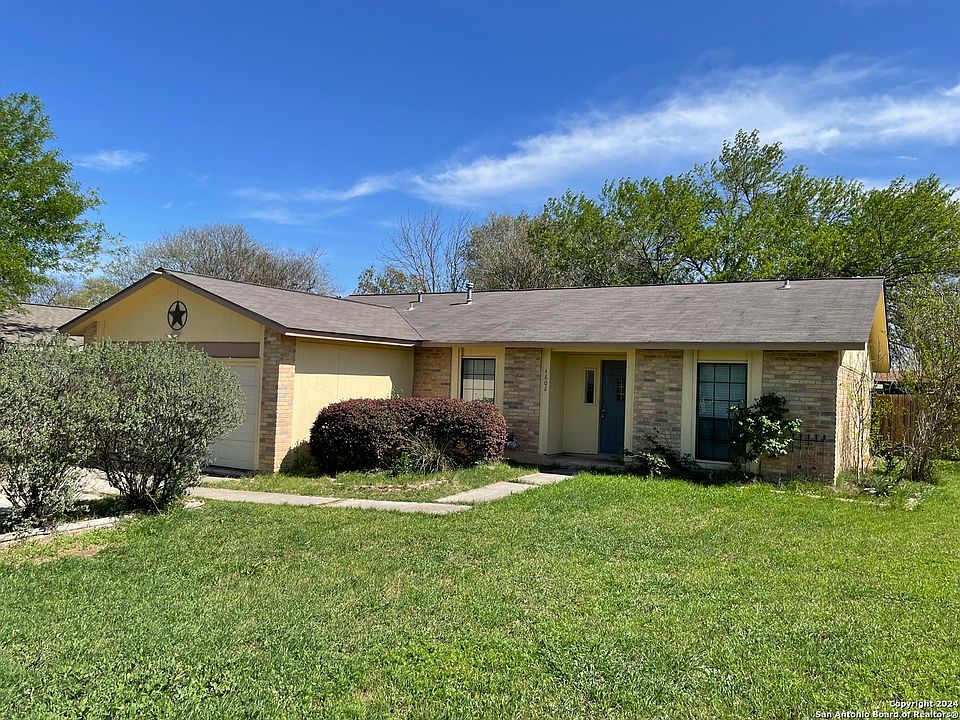1st image of 4802 BLUE HERON DR