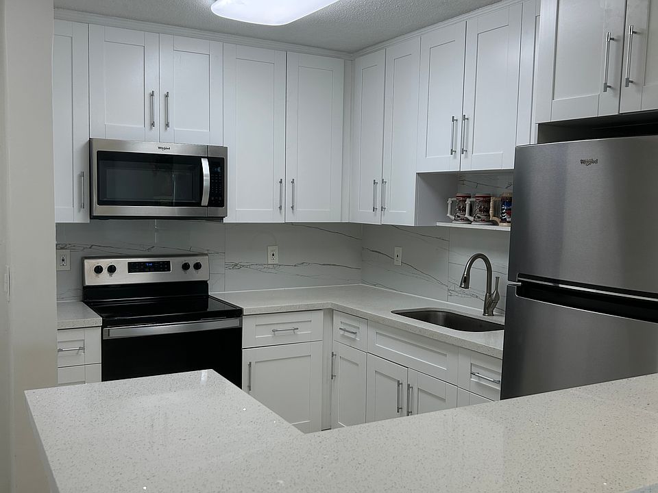 1st image of 380 E 35th St