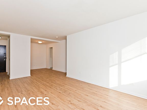 4th image of 516 W Melrose St APT 202
