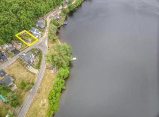 135 Moose Club Park Rd, Goffstown, NH 03045