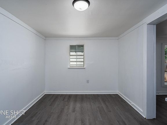 5th image of 617 Grand Ave #1/2