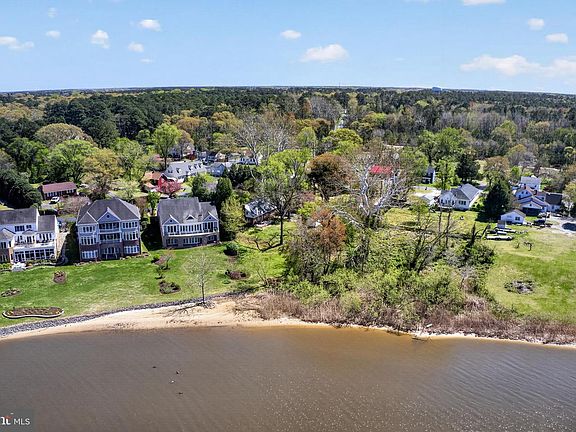 4th image of 28266 Riverside Drive Ext
