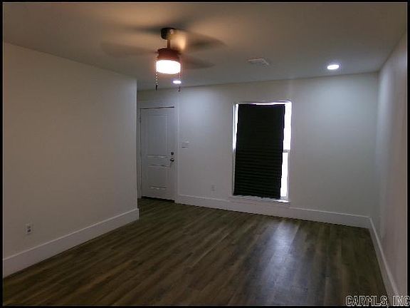 2nd image of 1912 Sanford Dr APT 2