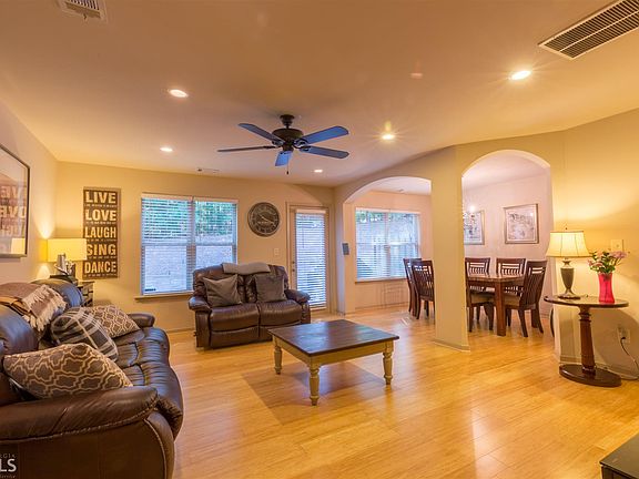3rd image of 2726 Haynescrest Dr #61