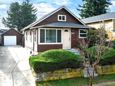 8310 NE Sacramento St, Portland, OR, 97220