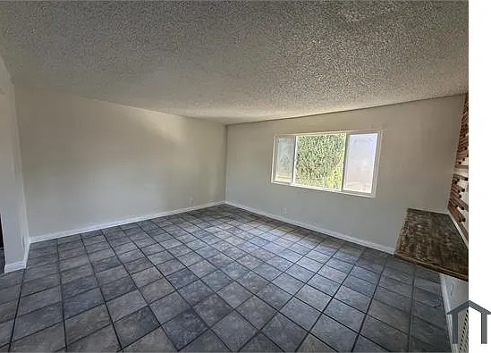 2 bed, $2,887 — Photo 4
