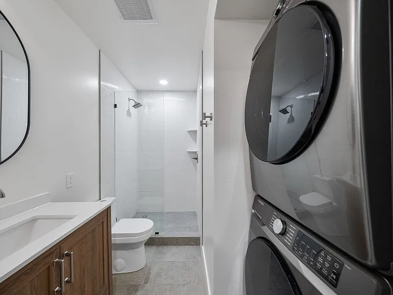 6842 Estrella Ave — Photo 7