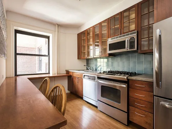 504 Grand Street image 1 of 6