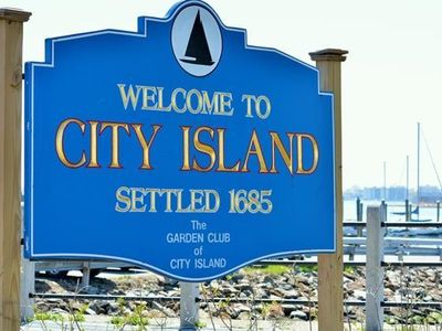 413 City Island Ave #1, Bronx, NY, 10464