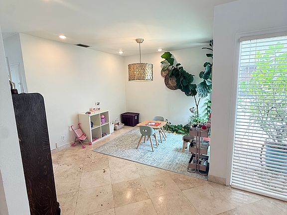 5th image of 6462 Woodbury Rd