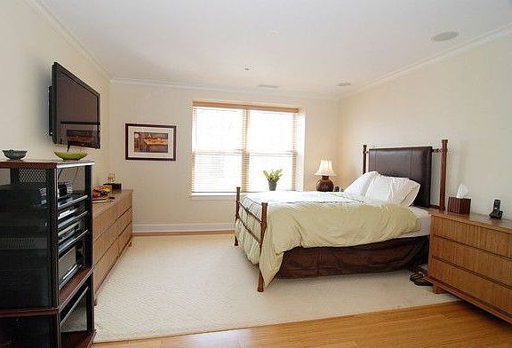 3rd image of 1300 N State Pkwy APT 802
