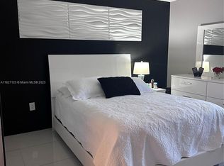 Verabella Falls Condo, Miami, FL 33193