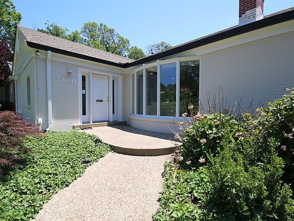 Beautiful Entry to Door