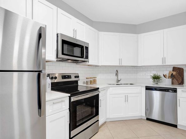 1300 Shetter Ave APT 6111