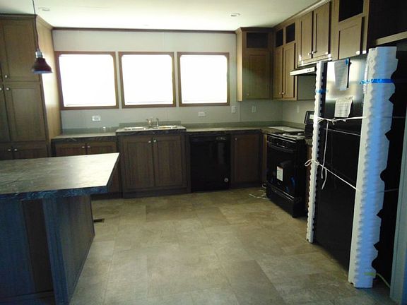3rd image of 867 N Lamb Blvd Space 12