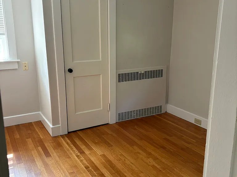 15 Ridgewood Ave — Photo 33