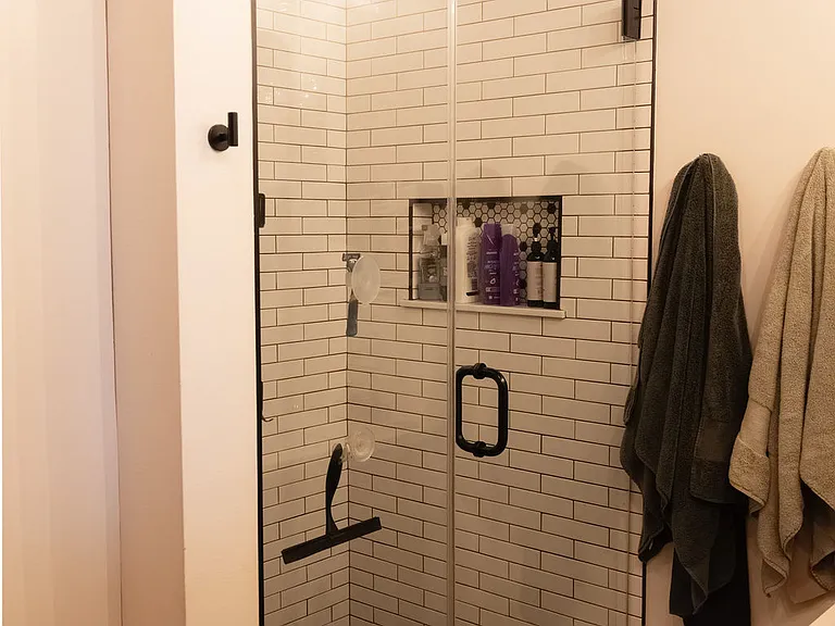 1740 N Maplewood Ave #406 — Photo 11