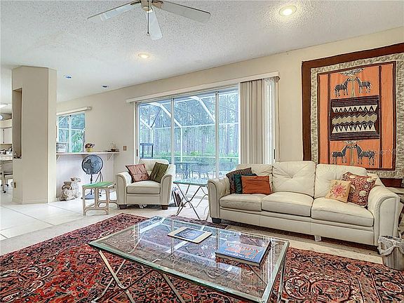 3rd image of 9301 Poplar Creek Ct