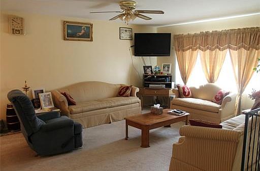 3rd image of 23 Varga Dr